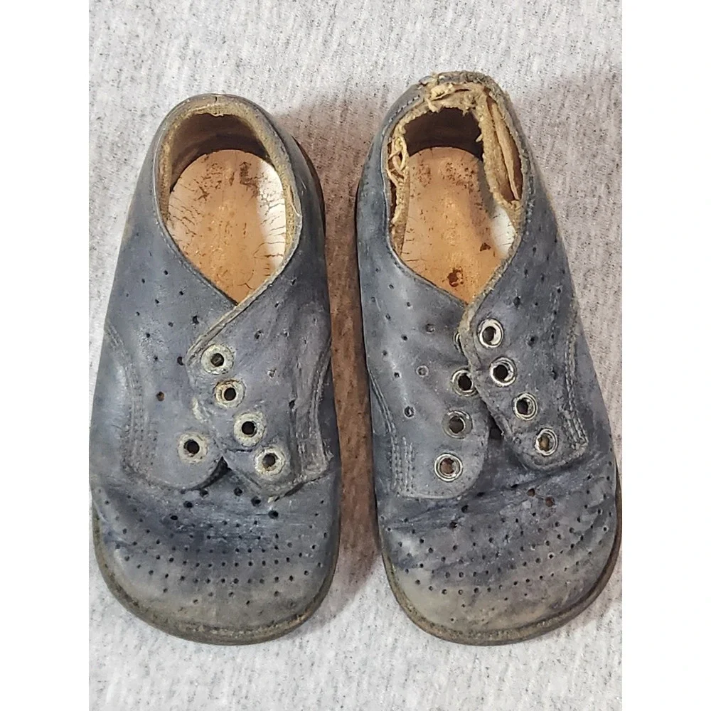Unbranded Antique Baby Shoes Unisex Kids 4.5in black Leather Perforated Sole
